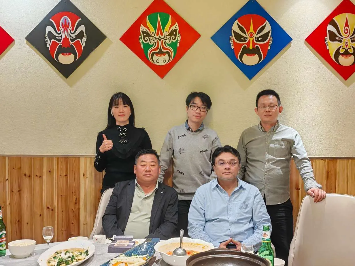 Било је велико задовољство пожељети добродошлицу нашим индијским партнерима у фабрику